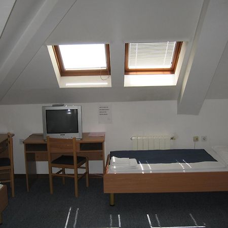 Hotel Veli Joze Pula Luaran gambar